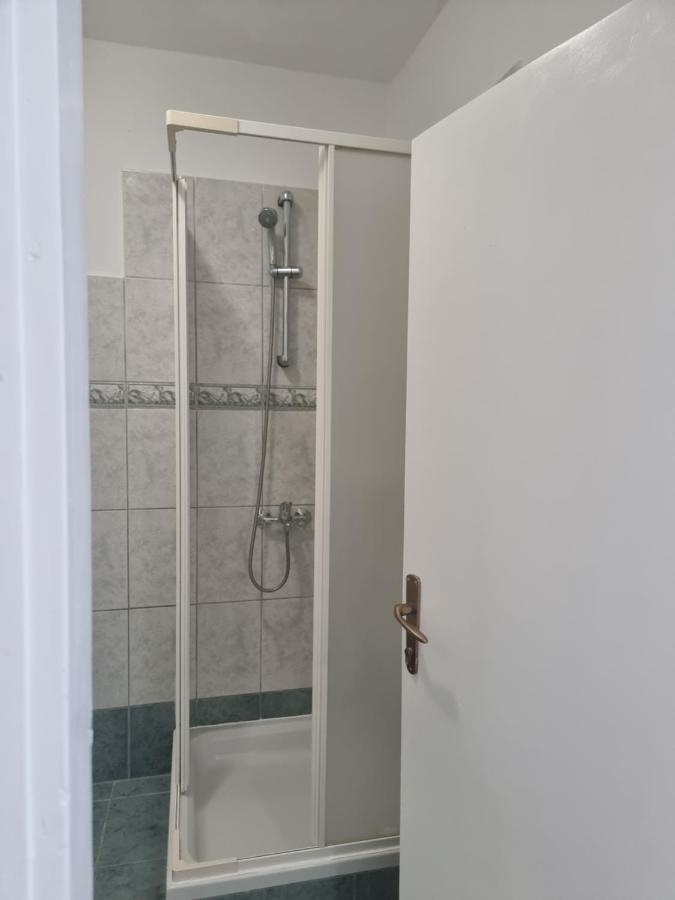 Apartmani Alen Dinjiska Екстер'єр фото