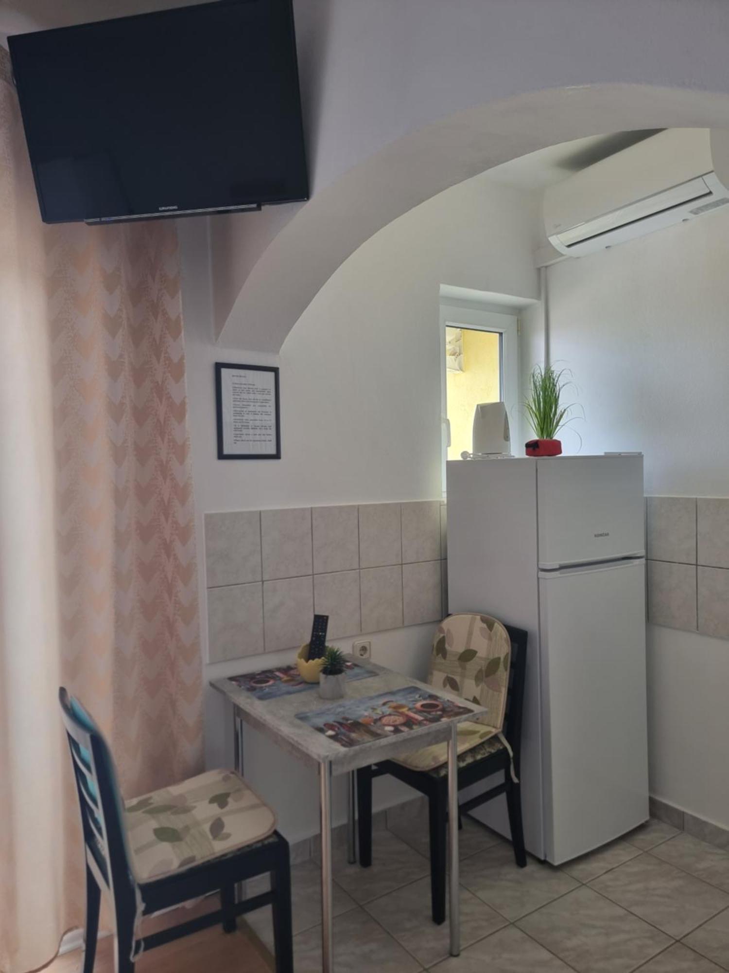 Apartmani Alen Dinjiska Екстер'єр фото