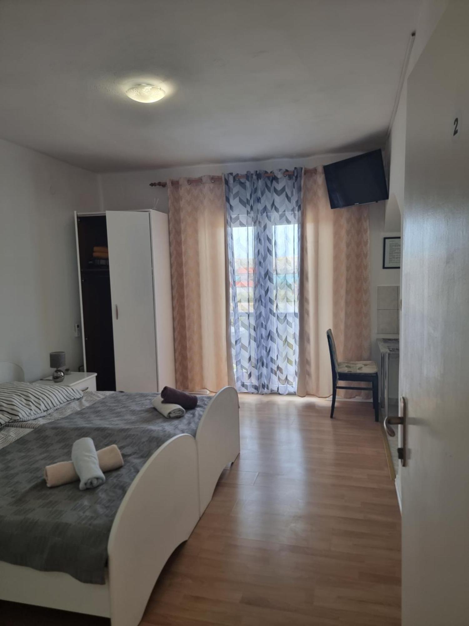 Apartmani Alen Dinjiska Екстер'єр фото